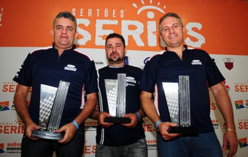 Com Piano/Mendes/Salles, Ford Racing Trucks / Território Motorsport vence Sertões Series em Avaré